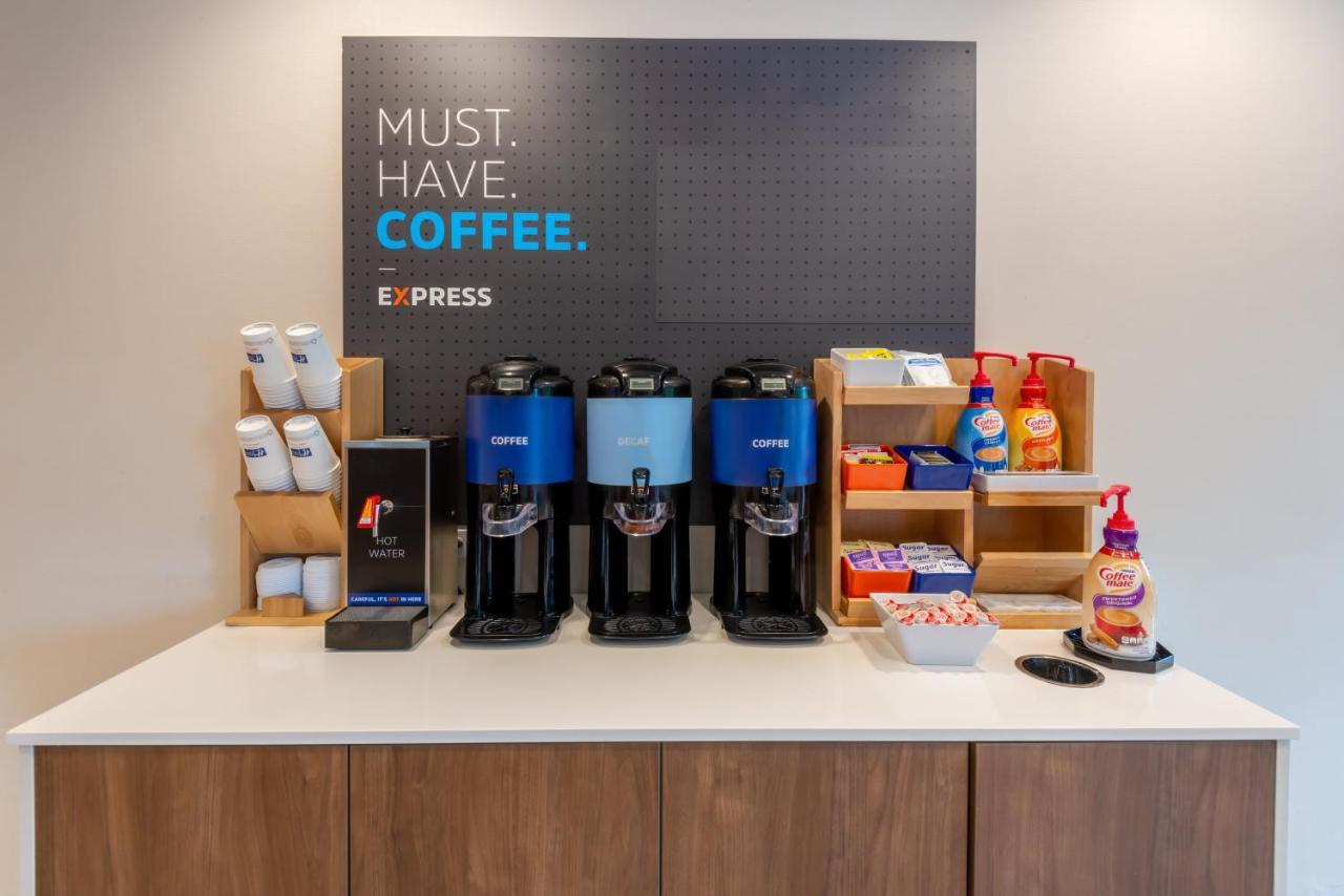 Holiday Inn Express Philadelphia Ne-Bensalem By Ihg Εξωτερικό φωτογραφία