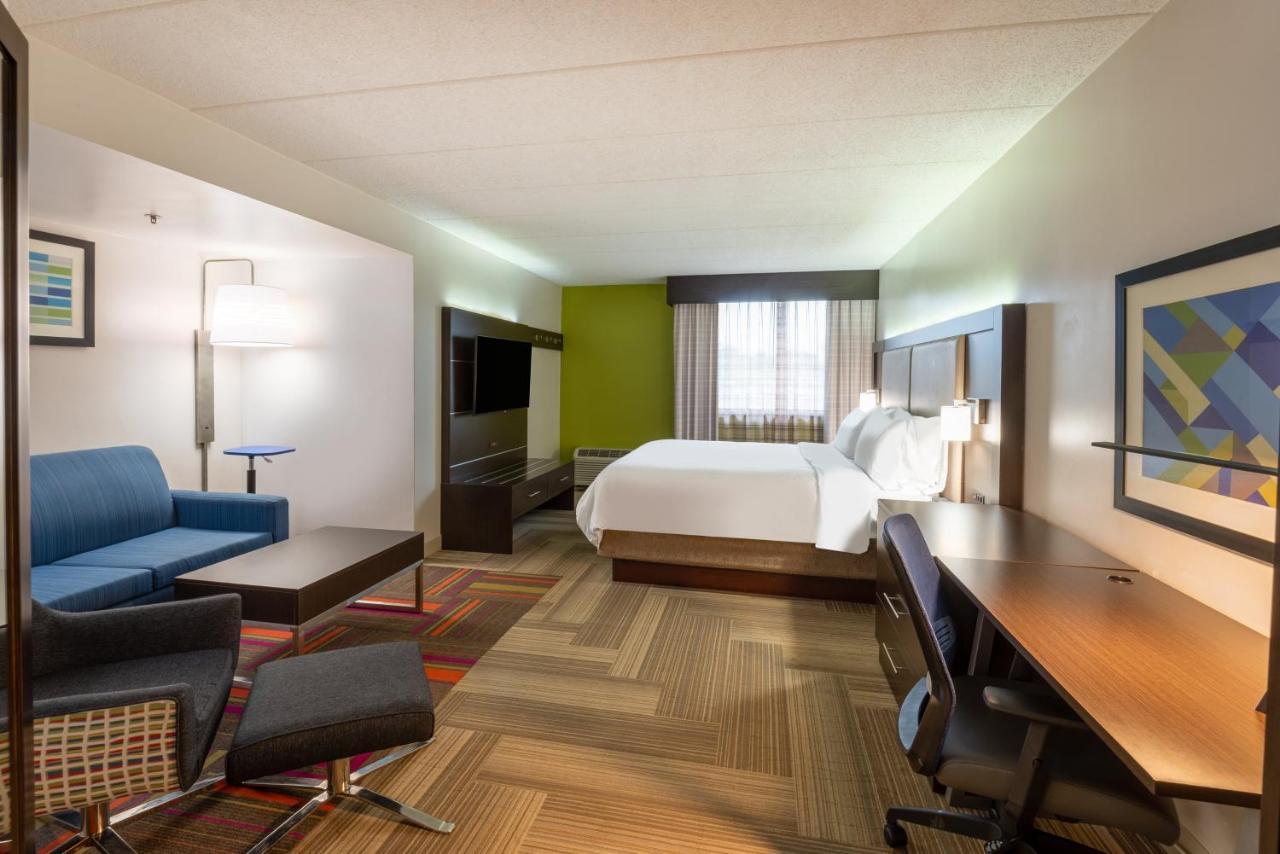Holiday Inn Express Philadelphia Ne-Bensalem By Ihg Εξωτερικό φωτογραφία