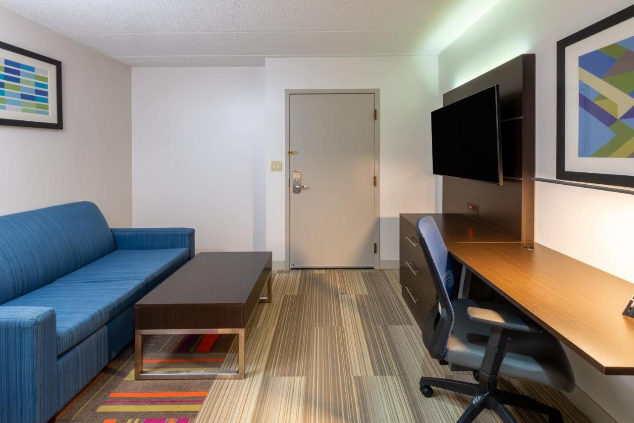 Holiday Inn Express Philadelphia Ne-Bensalem By Ihg Εξωτερικό φωτογραφία